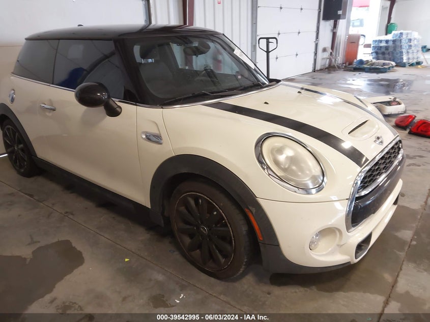 2014 Mini Hardtop Cooper S VIN: WMWXM7C55ET732131 Lot: 39542995
