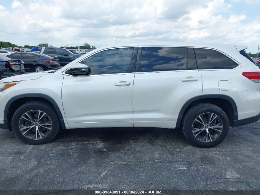 2018 Toyota Highlander Le VIN: 5TDZARFH8JS034823 Lot: 39543091