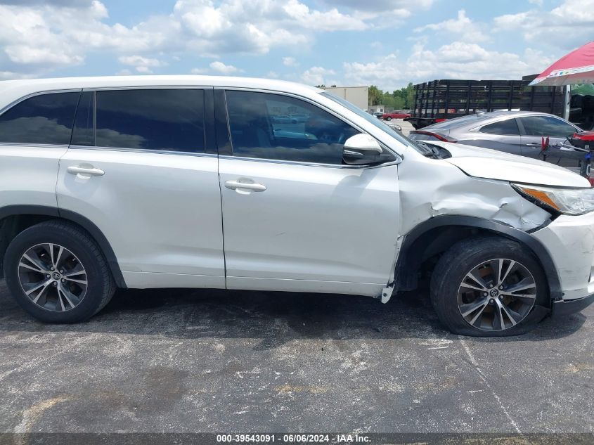 2018 Toyota Highlander Le VIN: 5TDZARFH8JS034823 Lot: 39543091