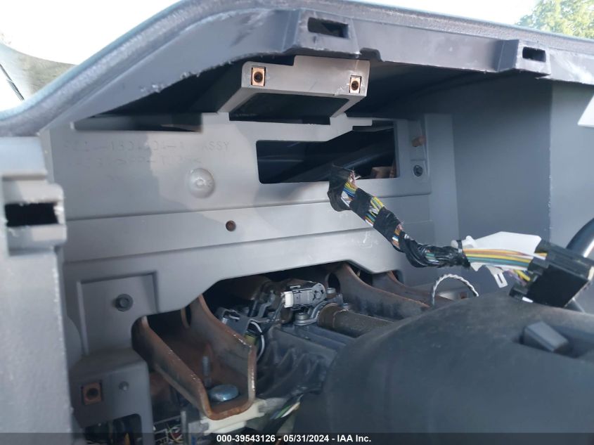 2011 Ford E-150 Commercial VIN: 1FTNE1EW8BDA47198 Lot: 39543126