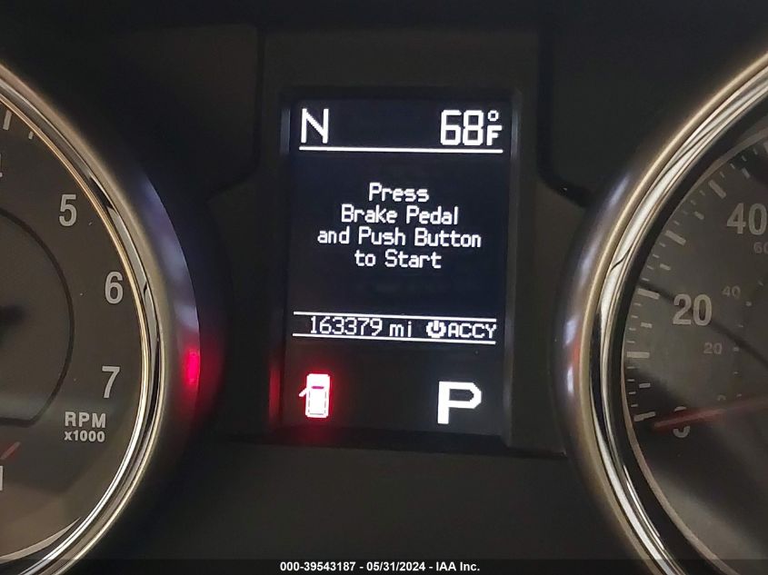 2011 Jeep Grand Cherokee Laredo VIN: 1J4RR4GG4BC735339 Lot: 39543187