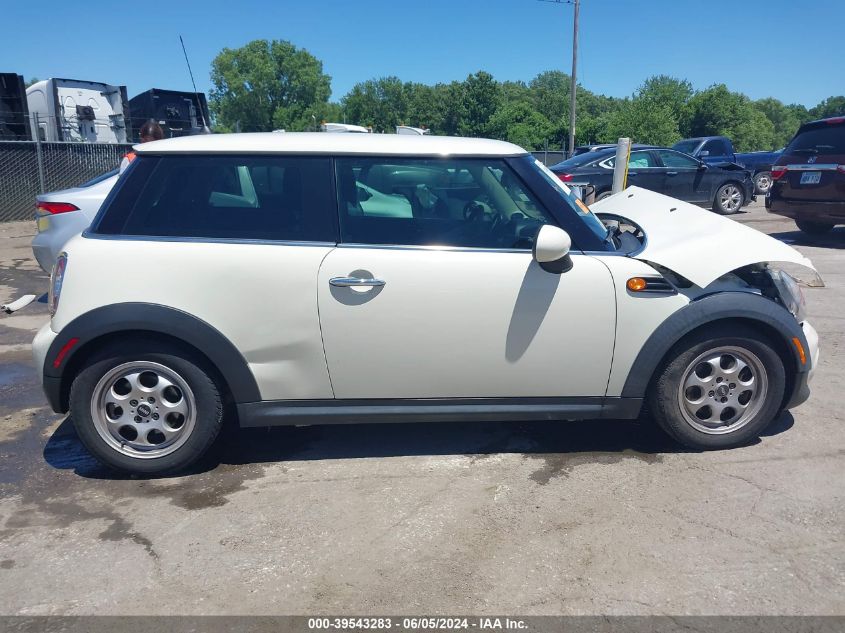 2012 Mini Cooper VIN: WMWSU3C55CT261890 Lot: 39543283