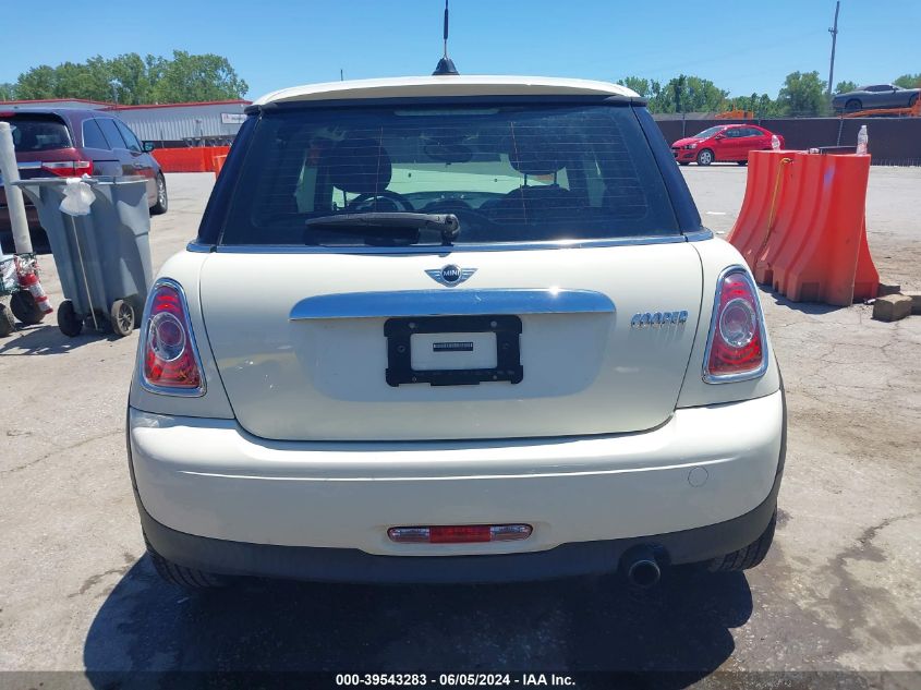 2012 Mini Cooper VIN: WMWSU3C55CT261890 Lot: 39543283