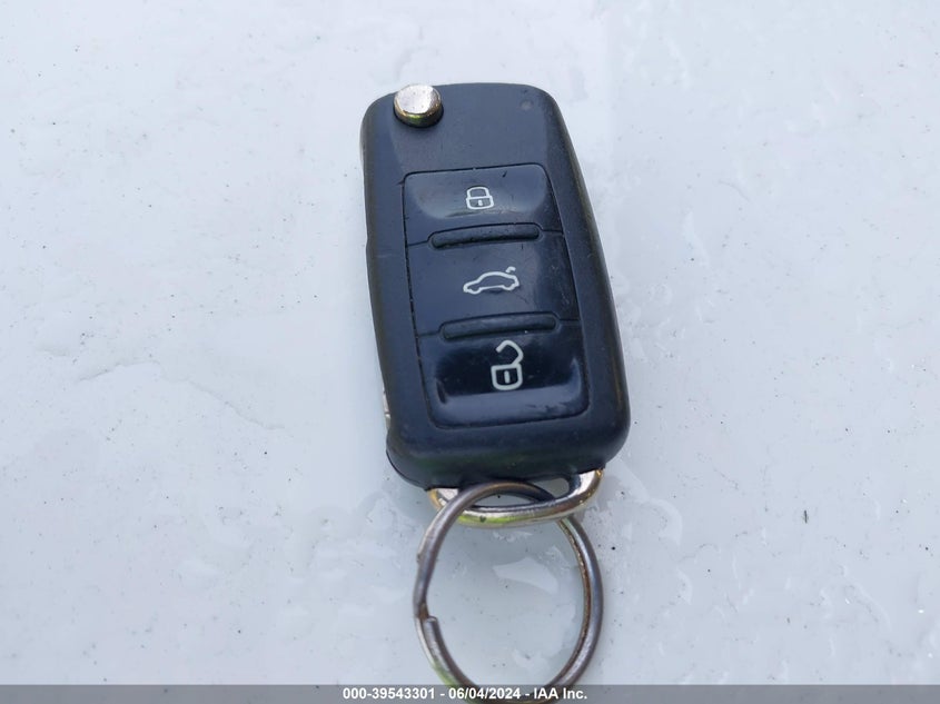 2012 Volkswagen Jetta 2.5L Se VIN: 3VWDP7AJ7CM450725 Lot: 39543301