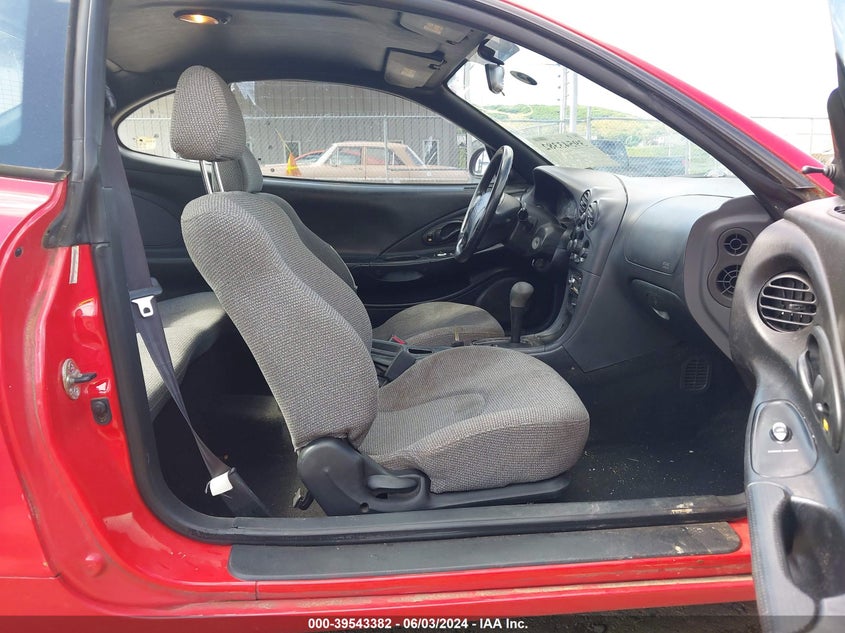 1999 Hyundai Tiburon VIN: KMHJG24F2XU141953 Lot: 39543382