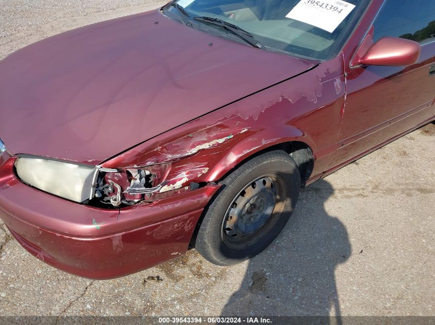 2001 Toyota Camry Le VIN: 4T1BG22K81U067742 Lot: 39543394