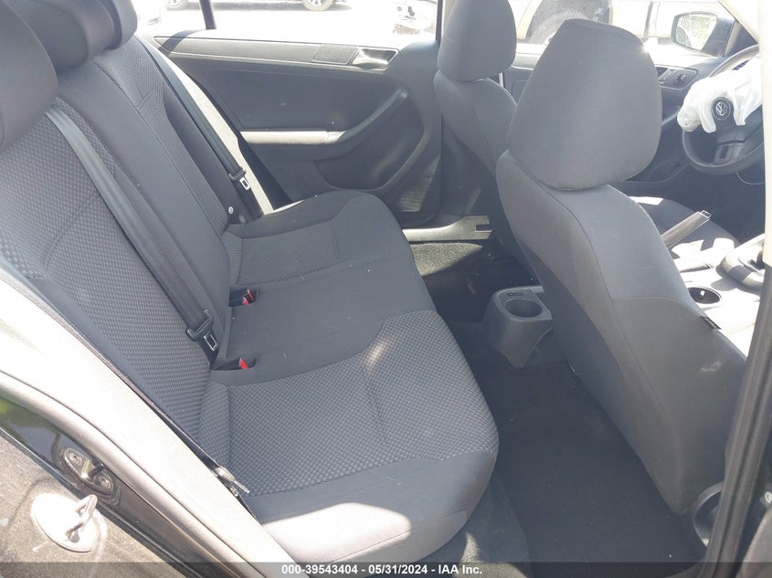 2011 Volkswagen Jetta 2.0L S VIN: 3VW1K7AJ6BM398407 Lot: 39543404