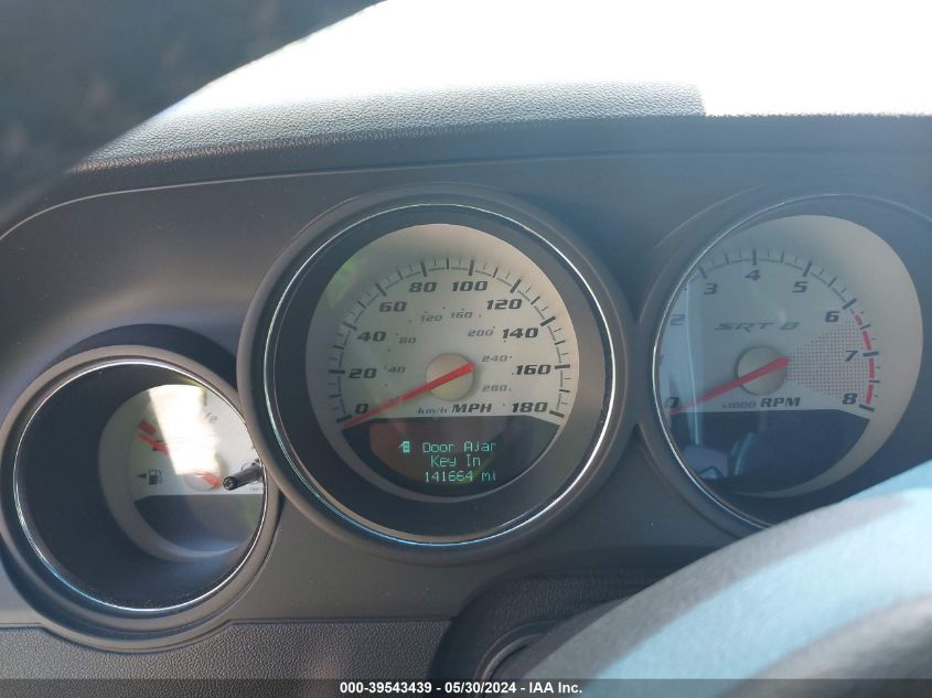 2009 Dodge Challenger Srt8 VIN: 2B3LJ74W49H570045 Lot: 39543439