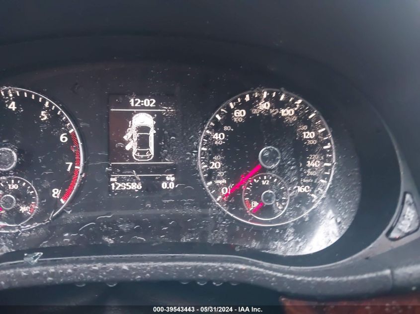 2013 Volkswagen Passat 2.5L Sel Premium VIN: 1VWCH7A30DC009225 Lot: 39543443