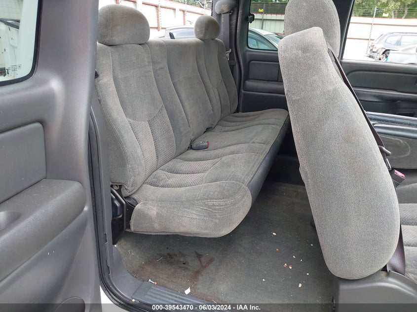 2004 Chevrolet Silverado 1500 Ls VIN: 2GCEC19T941270726 Lot: 39543470