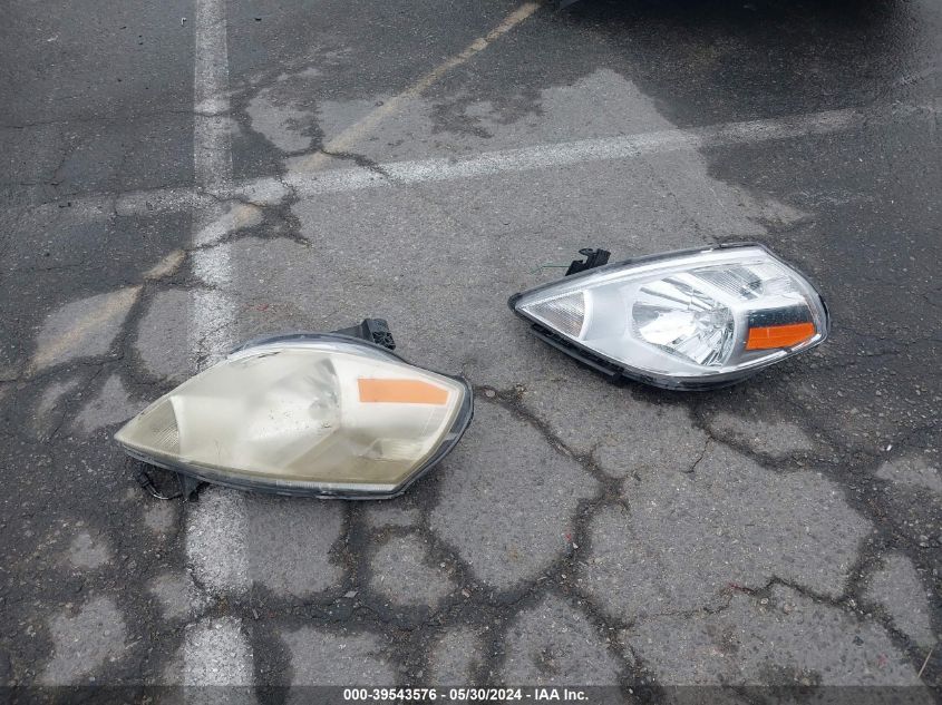 2009 Nissan Versa 1.8S VIN: 3N1BC13E19L378635 Lot: 39543576