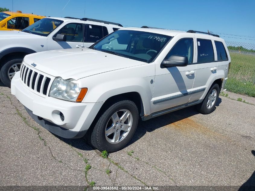 2007 Jeep Grand Cherokee Laredo/Columbia/Freedom VIN: 1J8HR48P67C555182 Lot: 39543582