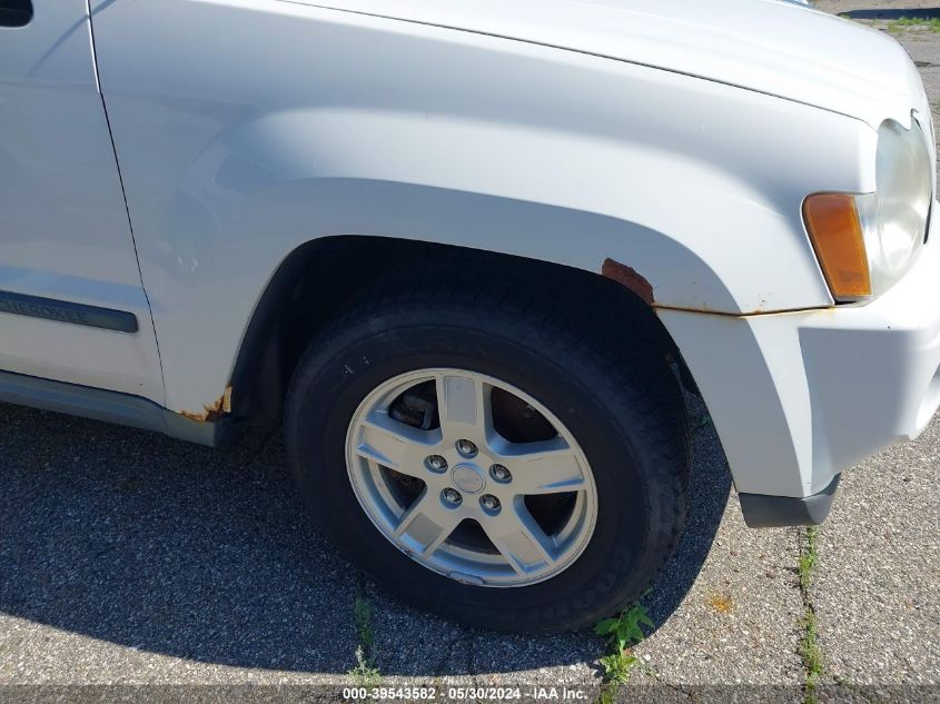 2007 Jeep Grand Cherokee Laredo/Columbia/Freedom VIN: 1J8HR48P67C555182 Lot: 39543582