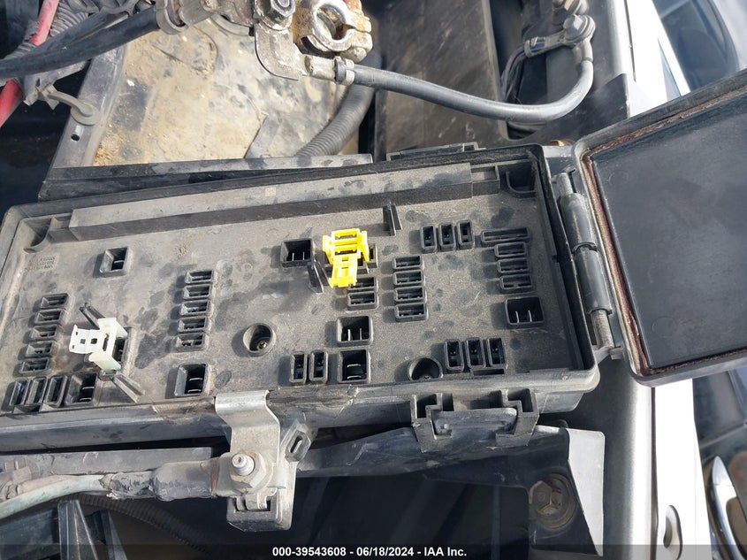 2008 Dodge Ram 1500 Slt VIN: 1D7HU18238J105954 Lot: 39543608