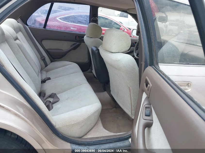 1994 Toyota Camry Le VIN: JT2GK12E3R0014228 Lot: 39543690