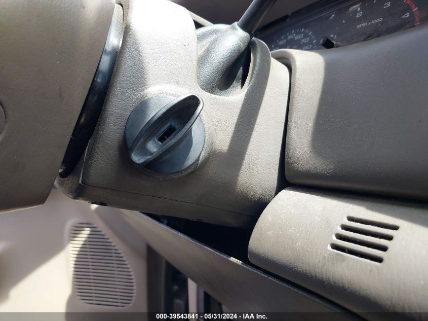 2002 Ford F-250 Lariat/Xl/Xlt VIN: 1FTNX21F42EC72573 Lot: 39543841