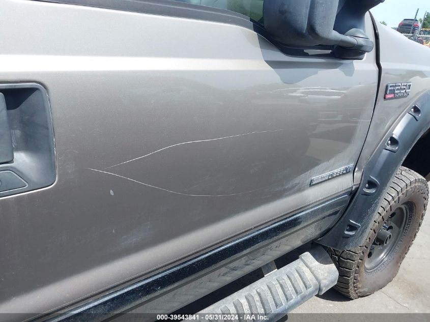 2002 Ford F-250 Lariat/Xl/Xlt VIN: 1FTNX21F42EC72573 Lot: 39543841