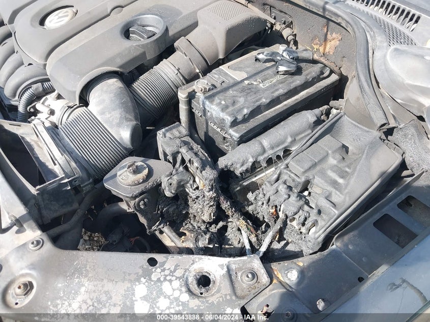 2012 Volkswagen Jetta 2.5L Sel Premium VIN: 3VWLX7AJXCM411395 Lot: 39543888