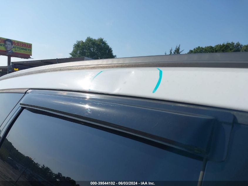 1GNKRHKD3GJ121016 2016 Chevrolet Traverse 2Lt