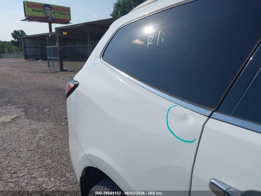 1GNKRHKD3GJ121016 2016 Chevrolet Traverse 2Lt