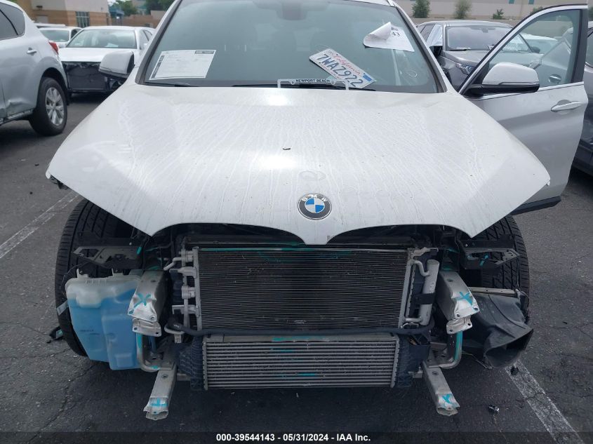 2017 BMW X1 xDrive28I VIN: WBXHT3C3XH5F68522 Lot: 39544143
