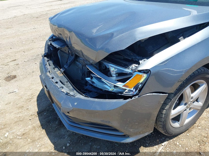 2015 Volkswagen Jetta 2.0L Tdi S VIN: 3VWLA7AJ3FM340496 Lot: 39544200