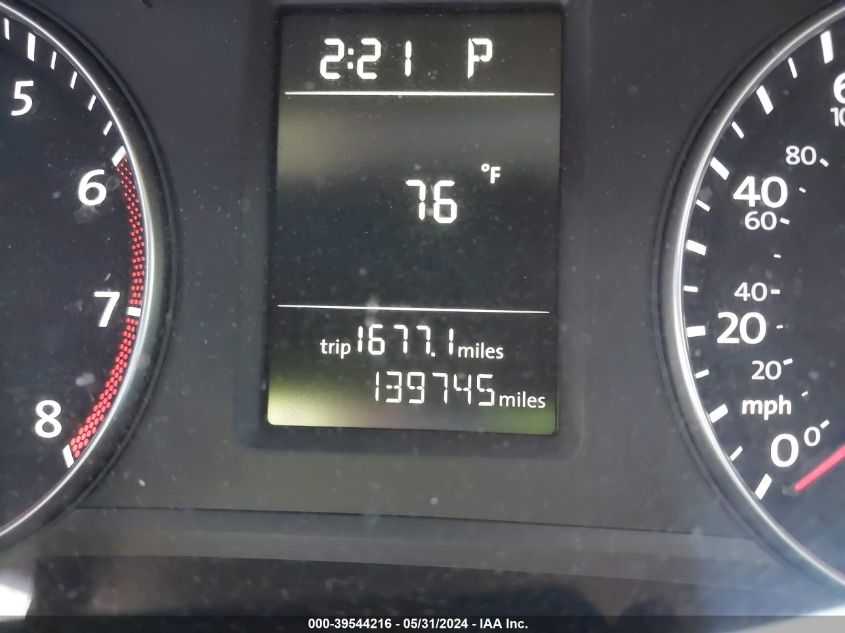 2015 Volkswagen Passat 1.8T S VIN: 1VWAT7A38FC071786 Lot: 39544216