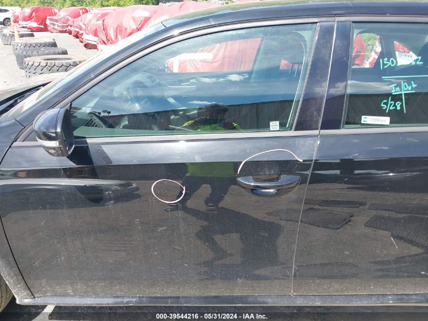 2015 Volkswagen Passat 1.8T S VIN: 1VWAT7A38FC071786 Lot: 39544216