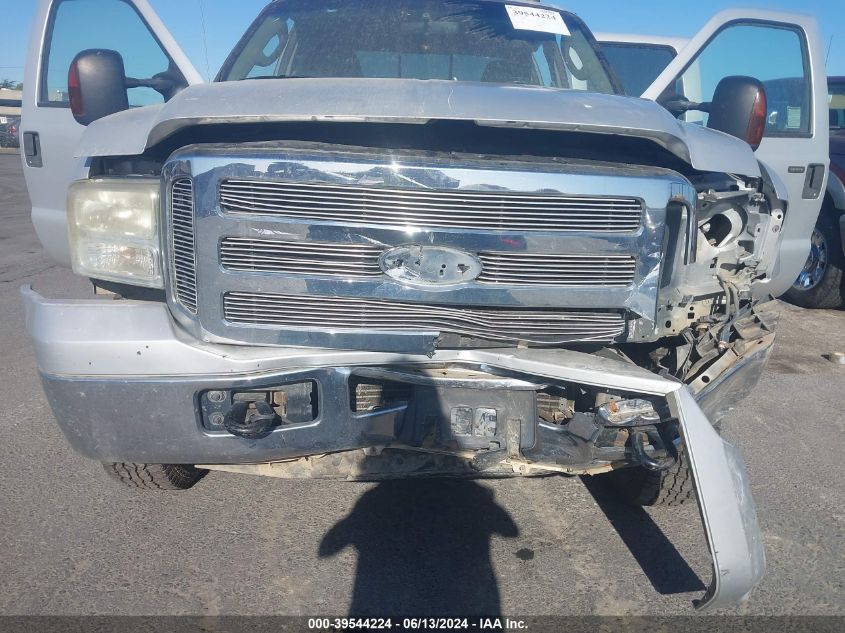 2005 Ford F-350 Lariat/Xl/Xlt VIN: 1FTWW33P55EB33902 Lot: 39544224