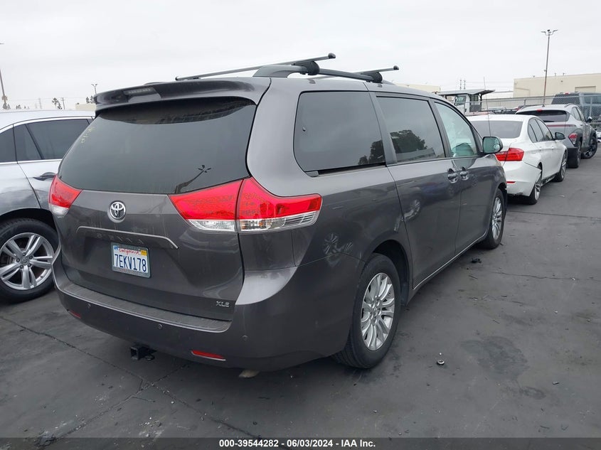 2014 TOYOTA SIENNA XLE V6 8 PASSENGER - 5TDYK3DC8ES464497