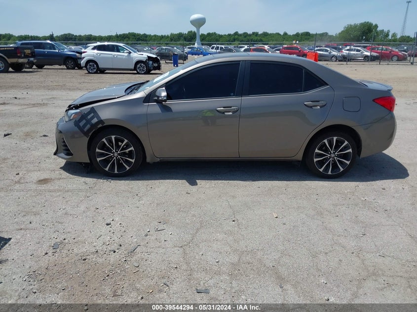 2017 Toyota Corolla Se VIN: 2T1BURHE5HC833974 Lot: 39544294