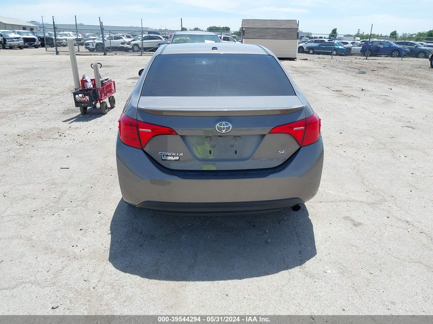 2017 Toyota Corolla Se VIN: 2T1BURHE5HC833974 Lot: 39544294