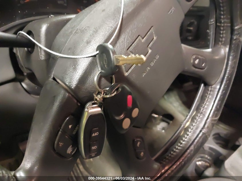 2004 Chevrolet Silverado 1500 Z71 VIN: 2GCEK19T141261022 Lot: 39544321