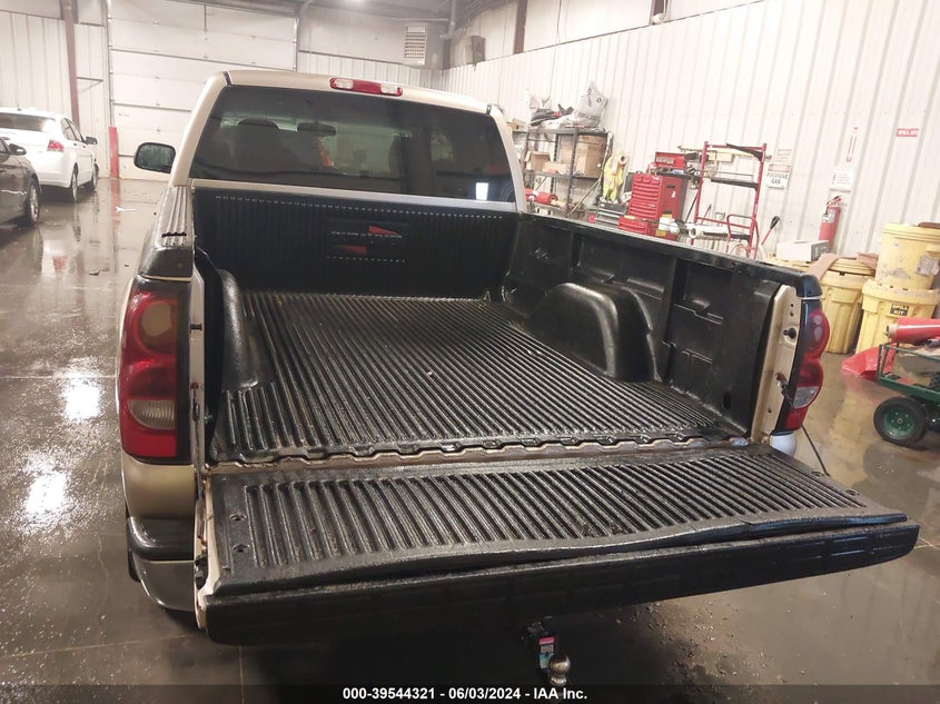 2004 Chevrolet Silverado 1500 Z71 VIN: 2GCEK19T141261022 Lot: 39544321