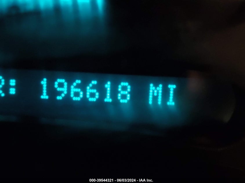 2004 Chevrolet Silverado 1500 Z71 VIN: 2GCEK19T141261022 Lot: 39544321