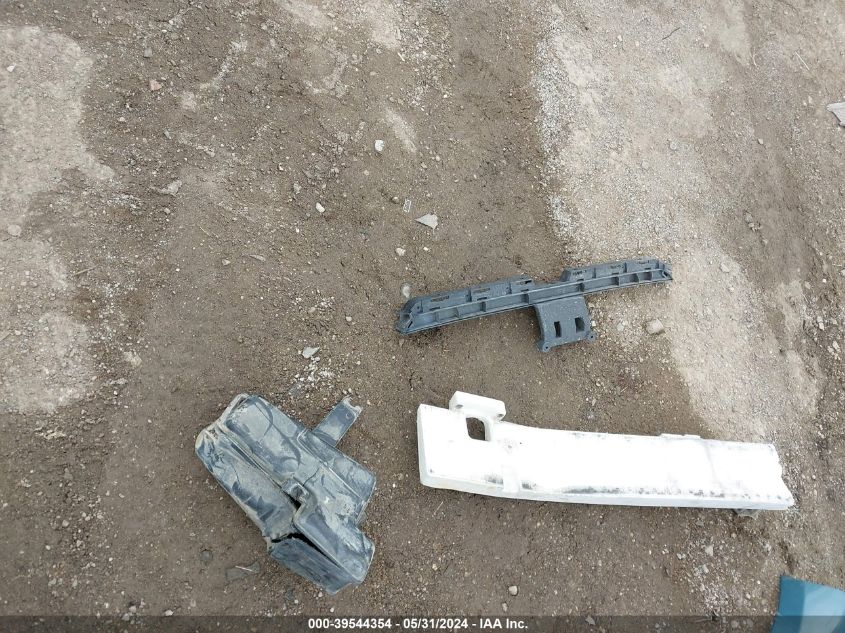 2011 Nissan Cube 1.8Sl VIN: JN8AZ2KRXBT205624 Lot: 39544354