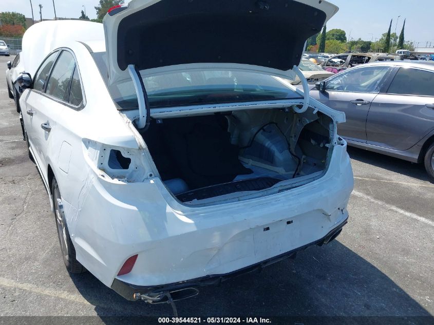 2018 Hyundai Sonata Sport VIN: 5NPE34AF4JH597133 Lot: 39544521