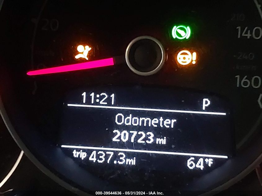 2019 Volkswagen Beetle 2.0T Final Edition Se/2.0T Final Edition Sel/2.0T S VIN: 3VWFD7AT4KM718440 Lot: 39544636