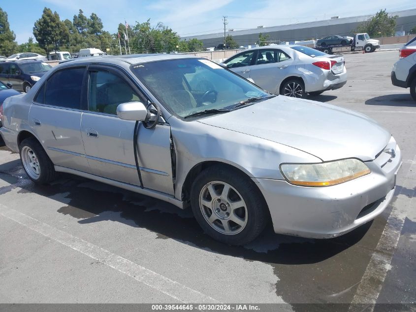 1999 Honda Accord Ex VIN: 1HGCG5555XA011818 Lot: 39544645