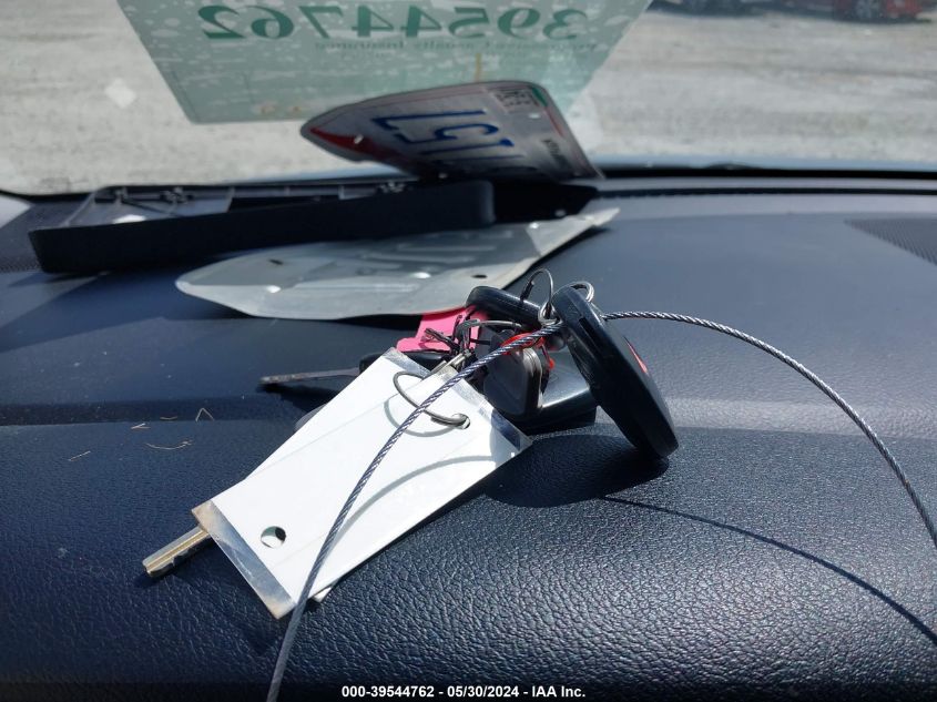 2017 TOYOTA SIENNA LE 8 PASSENGER - 5TDKZ3DC6HS785380