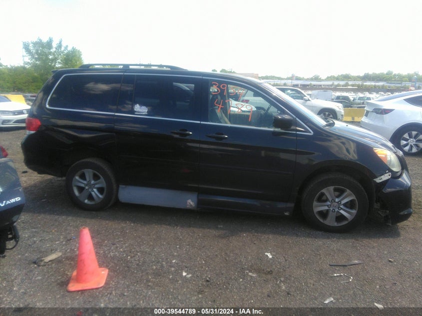 2008 Honda Odyssey Touring VIN: 5FNRL38918B046470 Lot: 39544789