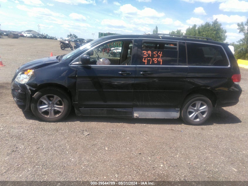 2008 Honda Odyssey Touring VIN: 5FNRL38918B046470 Lot: 39544789