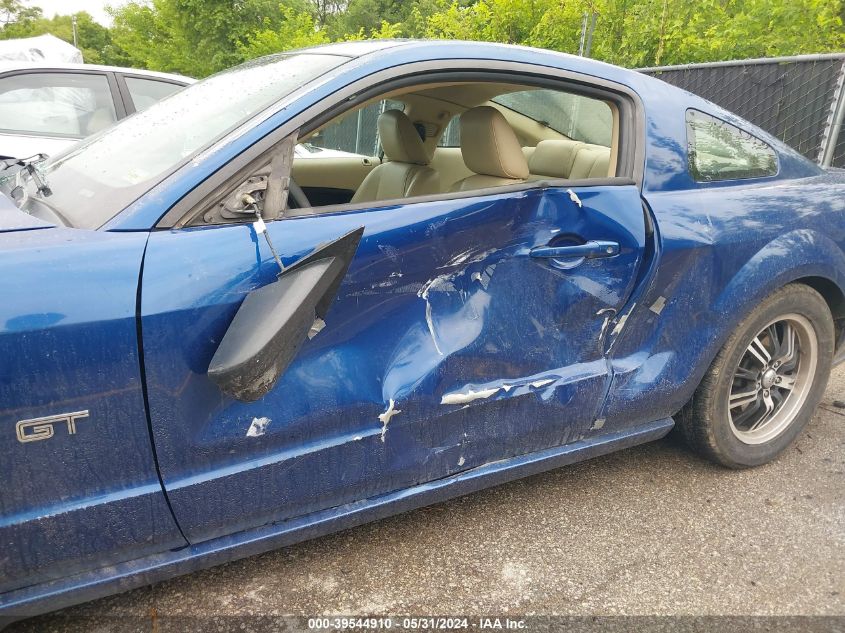 2007 Ford Mustang Gt Deluxe/Gt Premium VIN: 1ZVFT82H975242122 Lot: 39544910