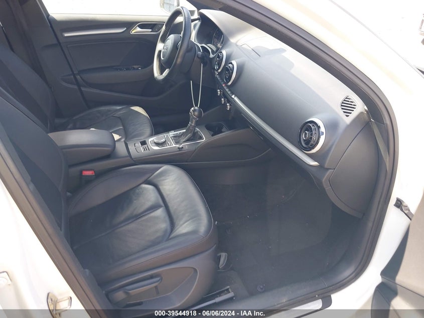 2016 Audi A3 1.8T Premium VIN: WAUA7GFF0G1040276 Lot: 39544918