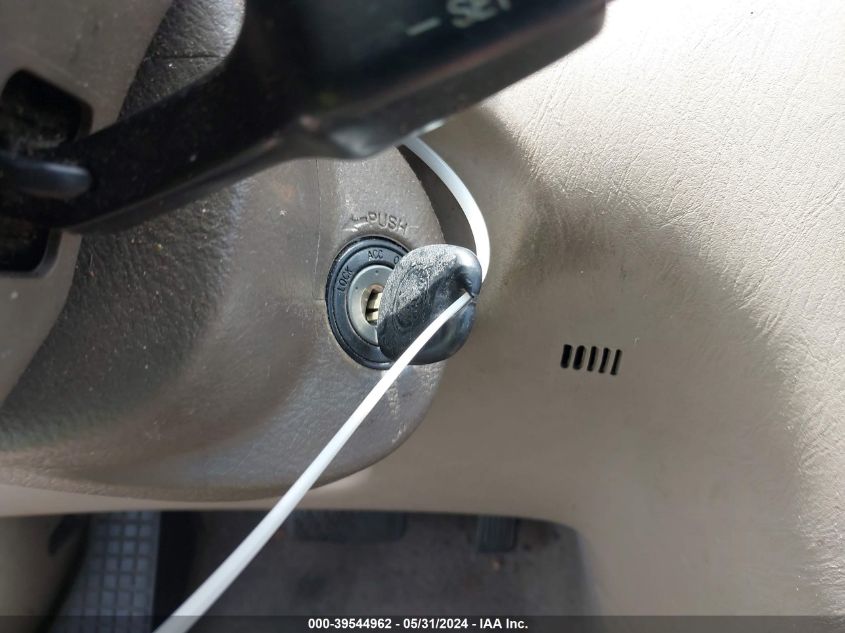 2008 Toyota Corolla Le VIN: 1NXBR32E28Z012935 Lot: 39544962