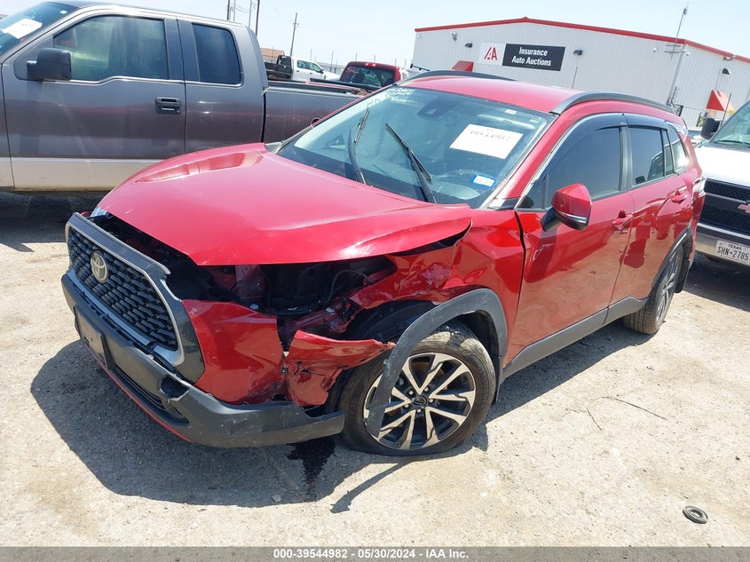 2022 Toyota Corolla Cross Xle VIN: 7MUEAAAG8NV011407 Lot: 39544982