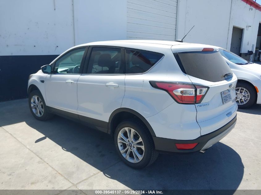 2017 FORD ESCAPE SE - 1FMCU9GD5HUE18455