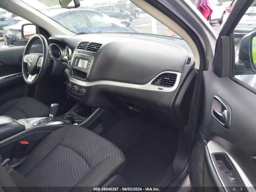 VIN 3C4PDCBB6KT738555 2019 DODGE JOURNEY SE