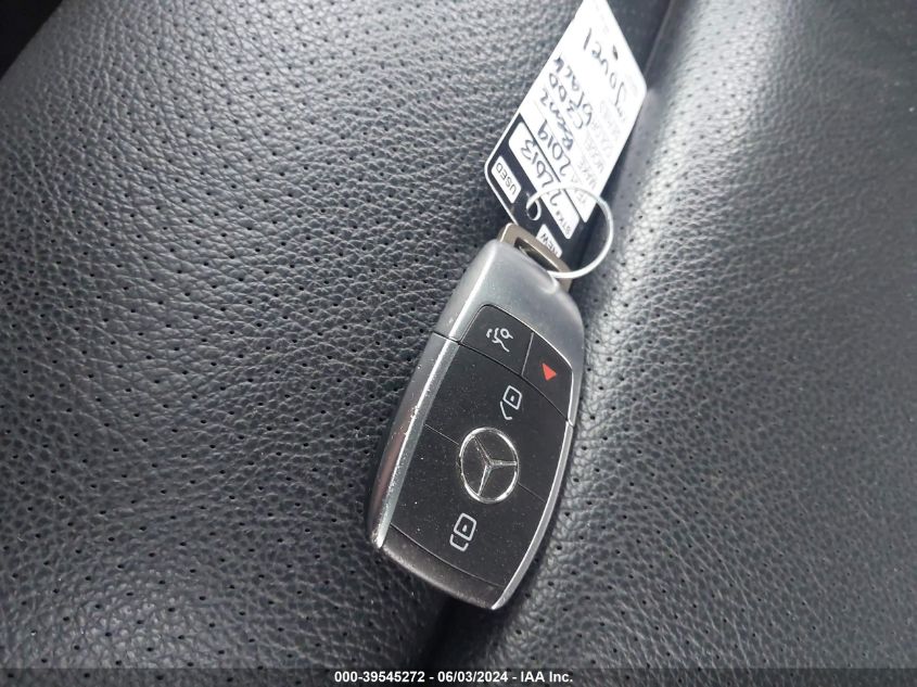 2019 Mercedes-Benz C 300 VIN: 55SWF8DB3KU300413 Lot: 39545272