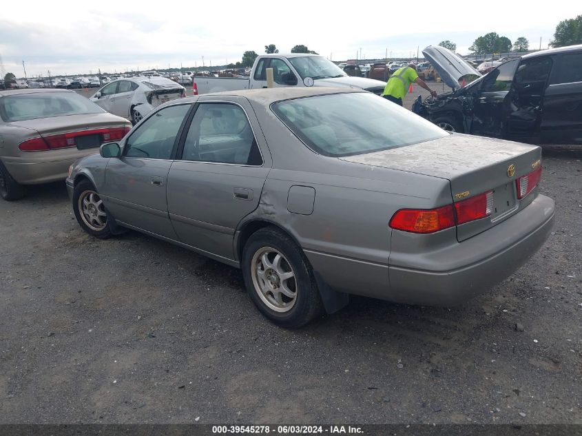 2000 Toyota Camry Le VIN: JT2BG22K2Y0475135 Lot: 39545278